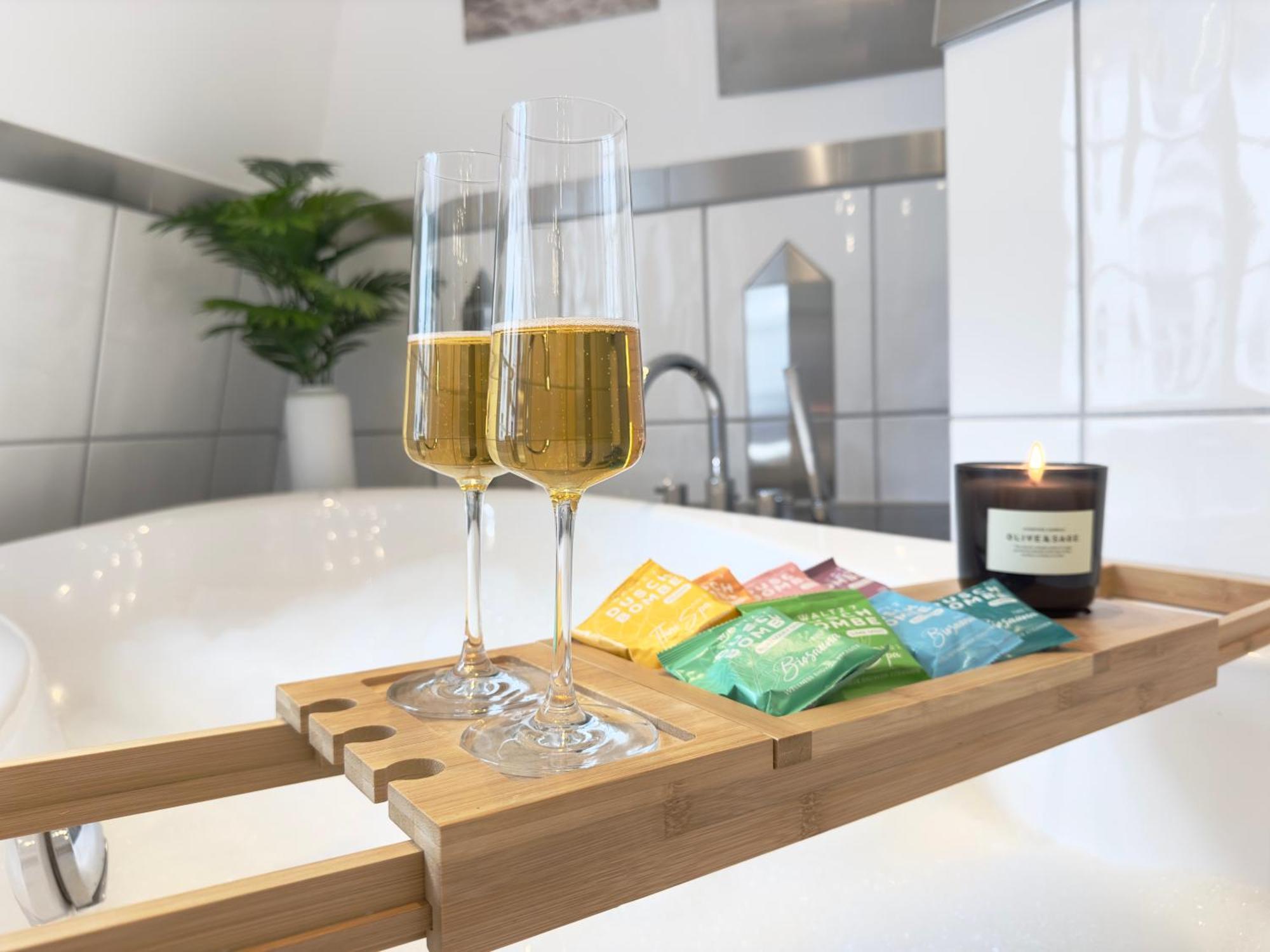 Luxury Old Town Suite - Xxl Terrasse & Xxl Penthouse Heidelberg Buitenkant foto